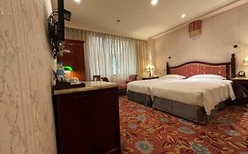 Royal Seasons Hotel Taipei ‧ Nanjing W.
